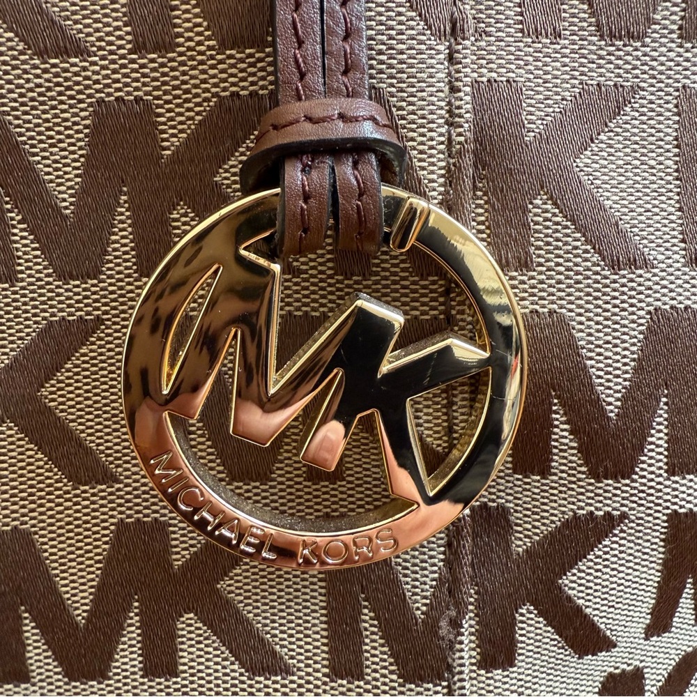 Michael Kors Tote Bag Great Condition - Picture 7 of 13
